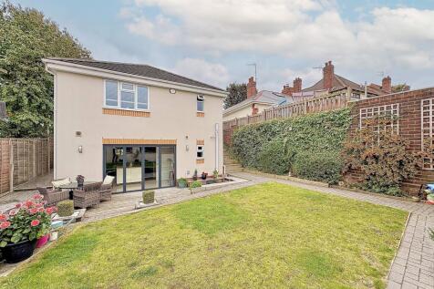 Dudley, DY1 - property photo