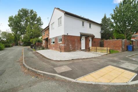 Bury, BL9 - property photo