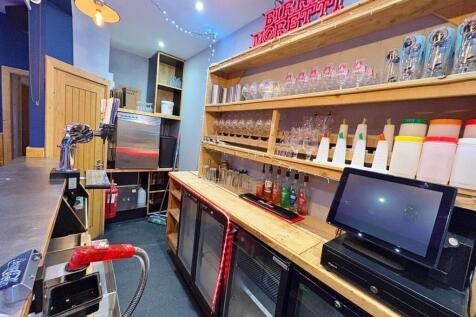 Commercial Property to rent Image 10