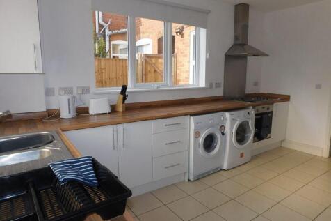 Kirkby Road, Sutton-In-Ashfield photo 3