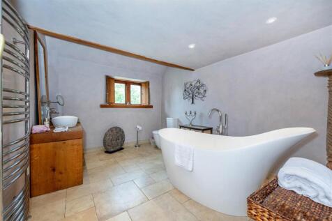 North Barn Internal (15).jpg