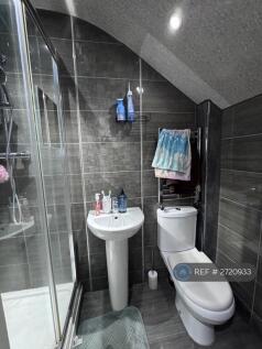 6 x Ensuite's 