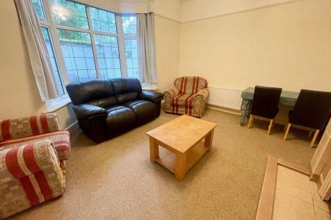 STUDENT SIX DOUBLE BEDROOMS, BOURNEMOUTH- 17GER photo 3