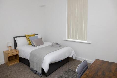 Abercorn Street, Barrow-In-Furness, Cumbria, LA14 photo 5