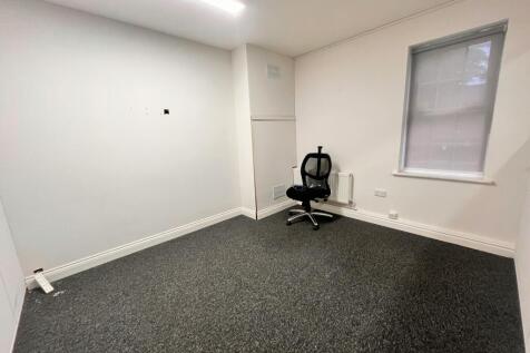 Office to rent Image 6