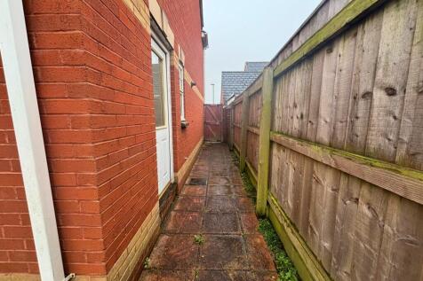 Side Walkway