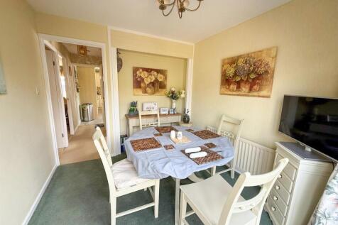 2 bed detached bungalow, Silsden 2