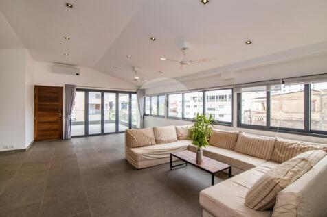 Renovated 3 Bedroom Apartment For Sale - Wat Phnom, Phnom Penh
