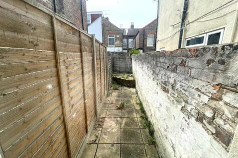 FFF Rear outside space