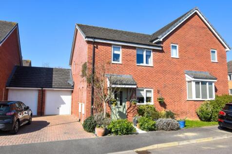 2 Hardy Close