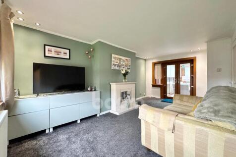 Newhouse Drive, Kilbirnie lounge shot
