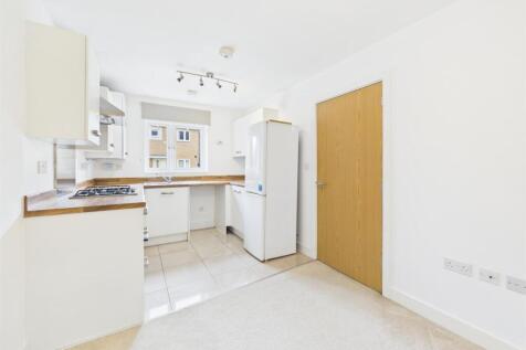 Kitchen / Dining Area
