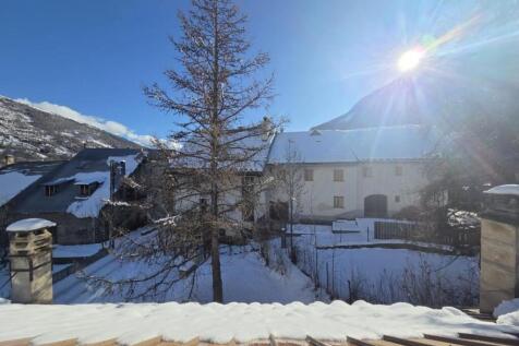 Property Image 1