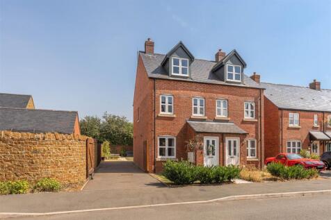 141 Bismore Road, Banbury-2.jpg