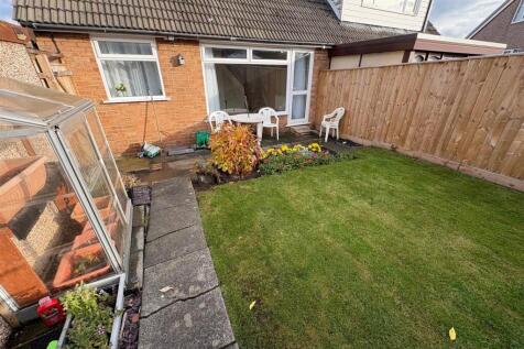 Rear Garden2.JPG