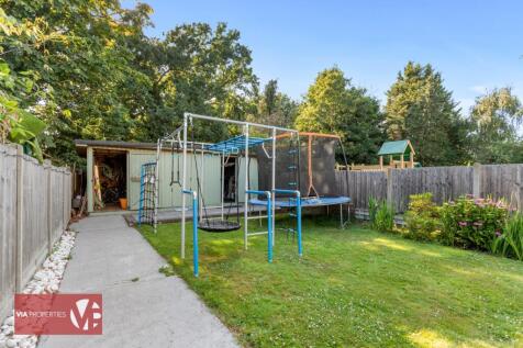 The Cherries St Leonards Road Nazeing Nazeing EN9 2HJ via proper