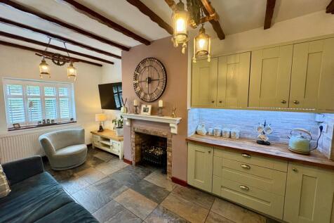 WhatsApp Image 2025-08-20 at 13.23.42_5962f6e1.jpg