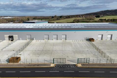 unit 9 main yard.JPG