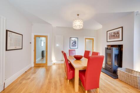 KITCHEN, DINER AND LIVING ROOM