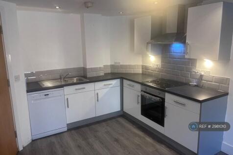 Built In Oven/Hob/Washer&amp;Dryer And Dishwasher 