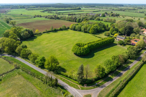 Drone - Thorpe Fa...