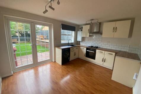 Nursery Drive, Bolsover, CHESTERFIELD, Derbyshire, S44 photo 3