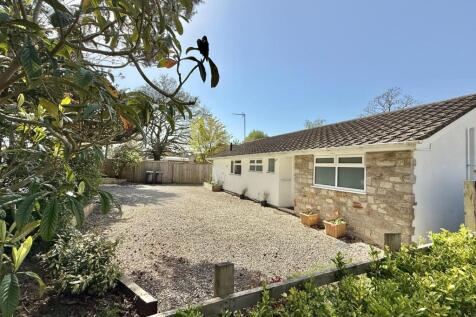 THREE BEDROOM BUNGALOW