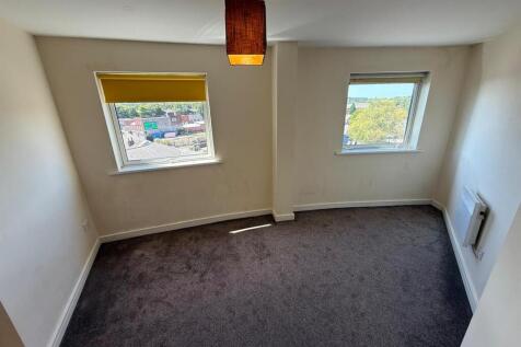 WhatsApp Image 2025-07-21 at 19.22.57_98a4ac1d.jpg