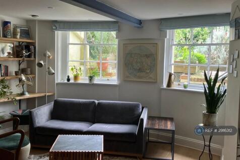 Frontroom_2