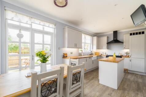 27 Buccleuch Chase-09.jpg