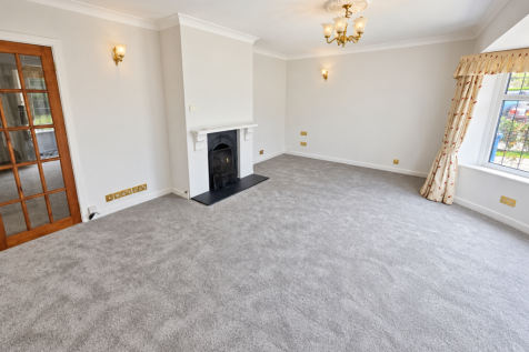 Hall Close, Kettering photo 5