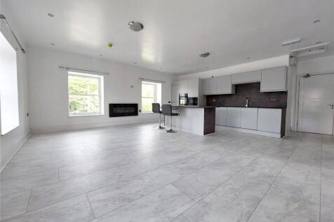 Large Corner Flat