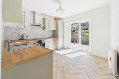 St. Bartholomews Road, Nottingham photo 3