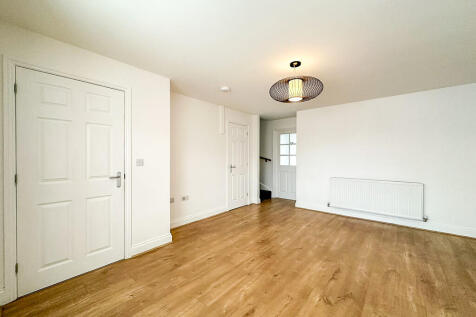 Living Room (3)
