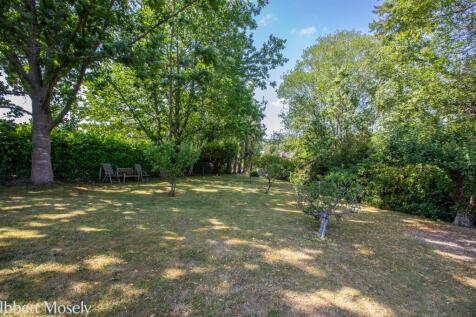 14 Orchard Brasted Court.jpg