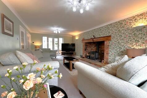 Large Living Room 687