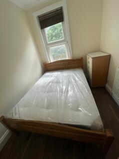 Flat A, Upper Richmond Road, Wandsworth, London photo 5
