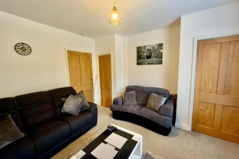 Broadway, Horsforth, Leeds photo 4