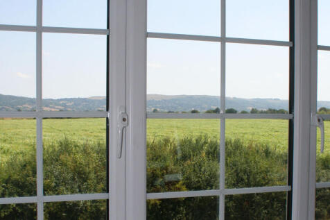 HarperCrewe - Stoke Orchard -