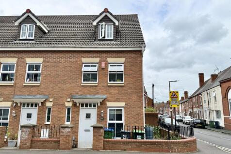 Claremont Street Cradley Heath 1.jpg