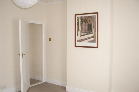 Pitcroft Road (43b) photo 1
