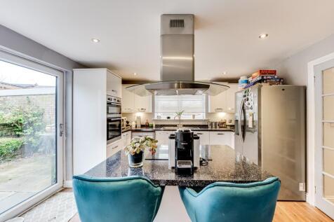 12 Pinewood Close, Kettering-14.jpg