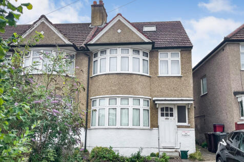 Isleworth, TW7 - property photo