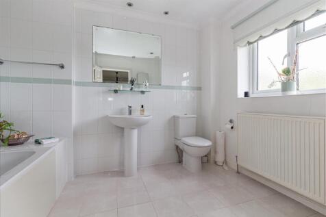ensuite-3.jpg