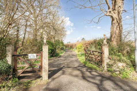 Gate To Slade Mead