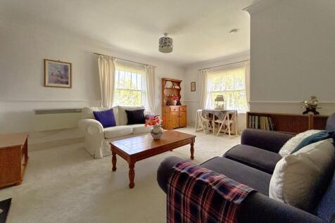 Sitting/Dining Room