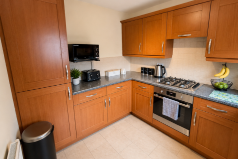 Birchen Close, Castleford, West Yorkshire, WF10 photo 3