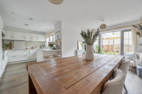 Kitchen Dining Space