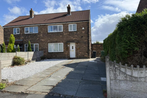 Spacious Three Bedroomed Family Property!