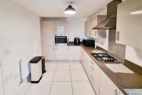 Modern Fitted Kitchen